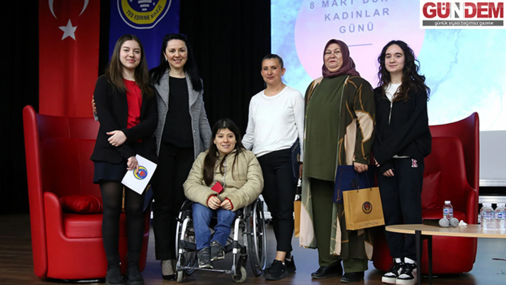 Alanında başarılı kadınlar, TED Edirne Koleji'ne konuk oldu