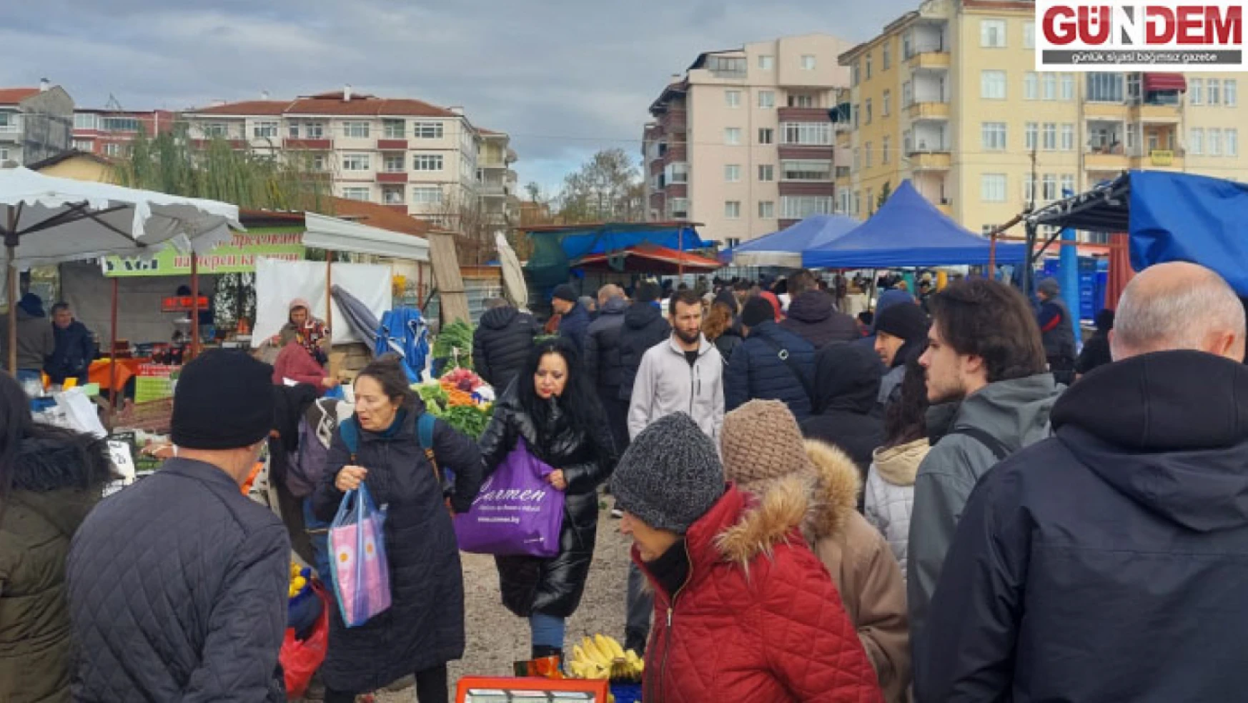 Bulgar turist yoğunluğu pazar esnafını sevindirdi