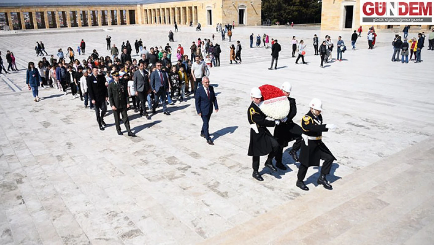 Cumhuriyet'in 100. Yılında 100 Keşanlı öğrenci Anıtkabir'i ziyaret etti