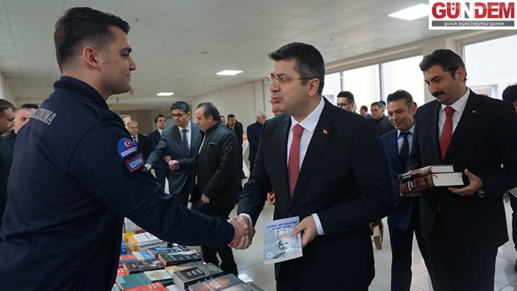Edirne Adliyesi'nde kitap bağış kampanyası düzenlendi