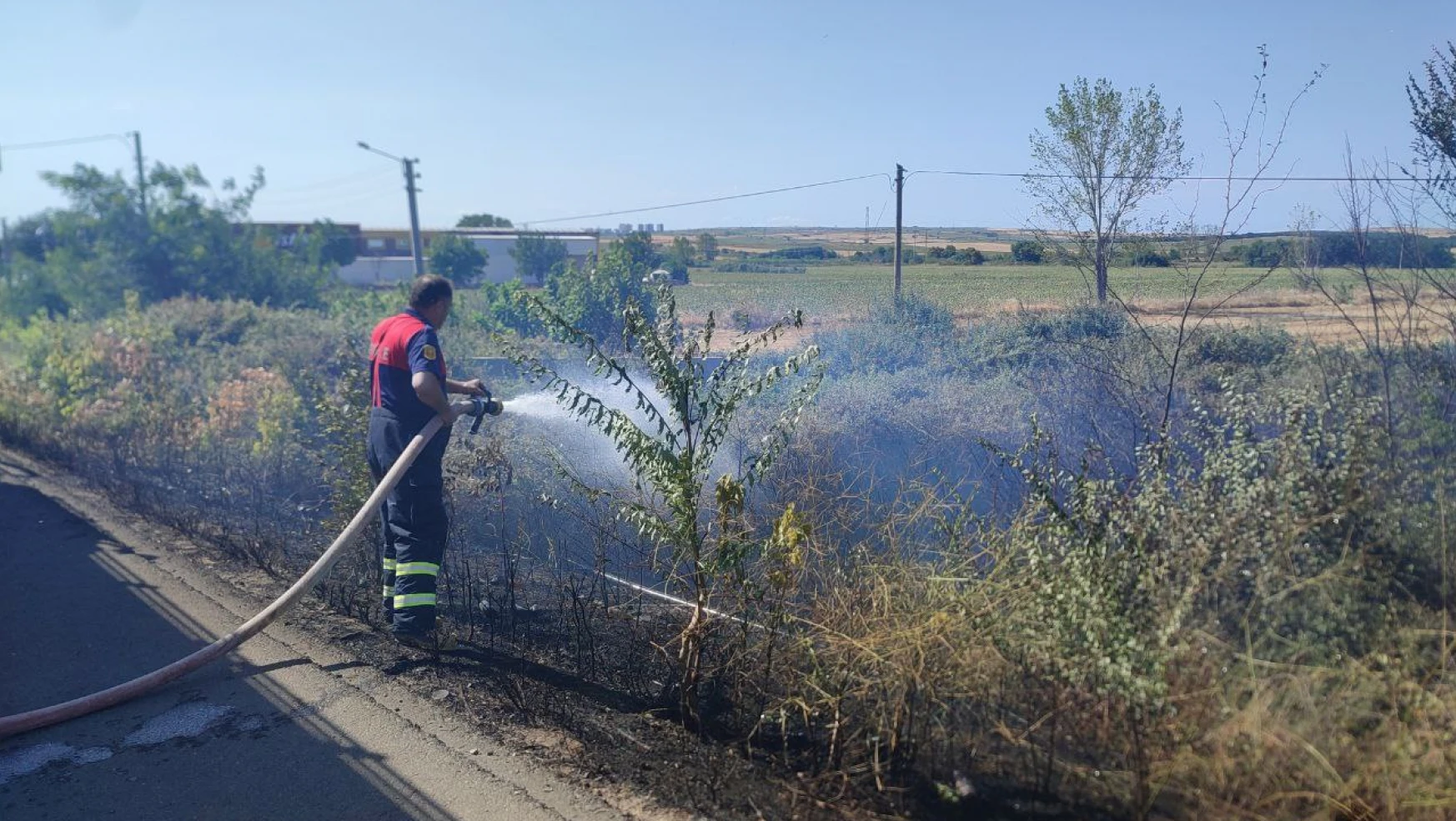 Edirne'de çıkan anız yangını söndürüldü