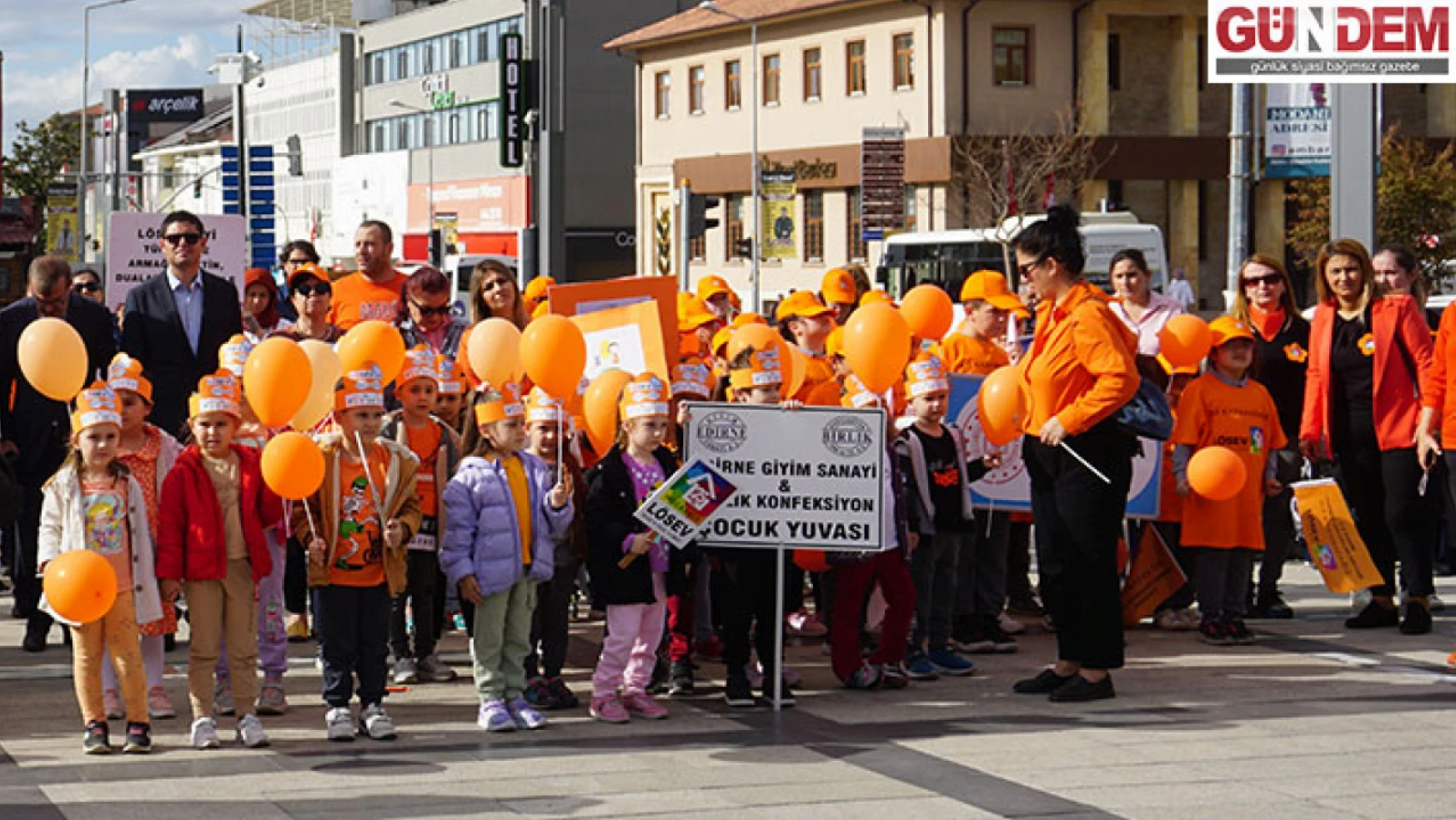 'Edirne'de Lösemili Çocuklar Haftası Kapsamında Farkındalık Yürüyüşü Gerçekleştirildi