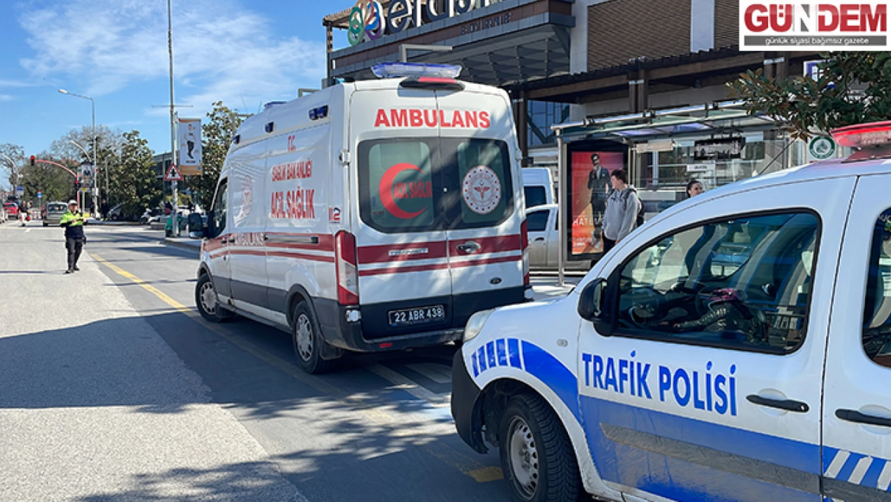 Edirne'de motosikletin çarptığı yaya yaralandı
