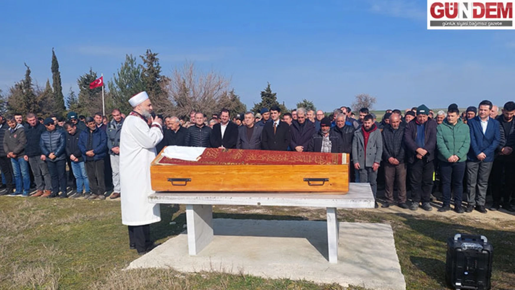 Edirne'de öldürülen muhtar ve akrabasının cenazesi toprağa verildi