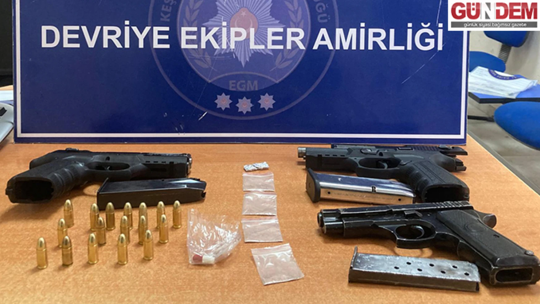Edirne'de ruhsatsız tabanca ve uyuşturucuyla yakalanan 3 şüpheli gözaltına alındı