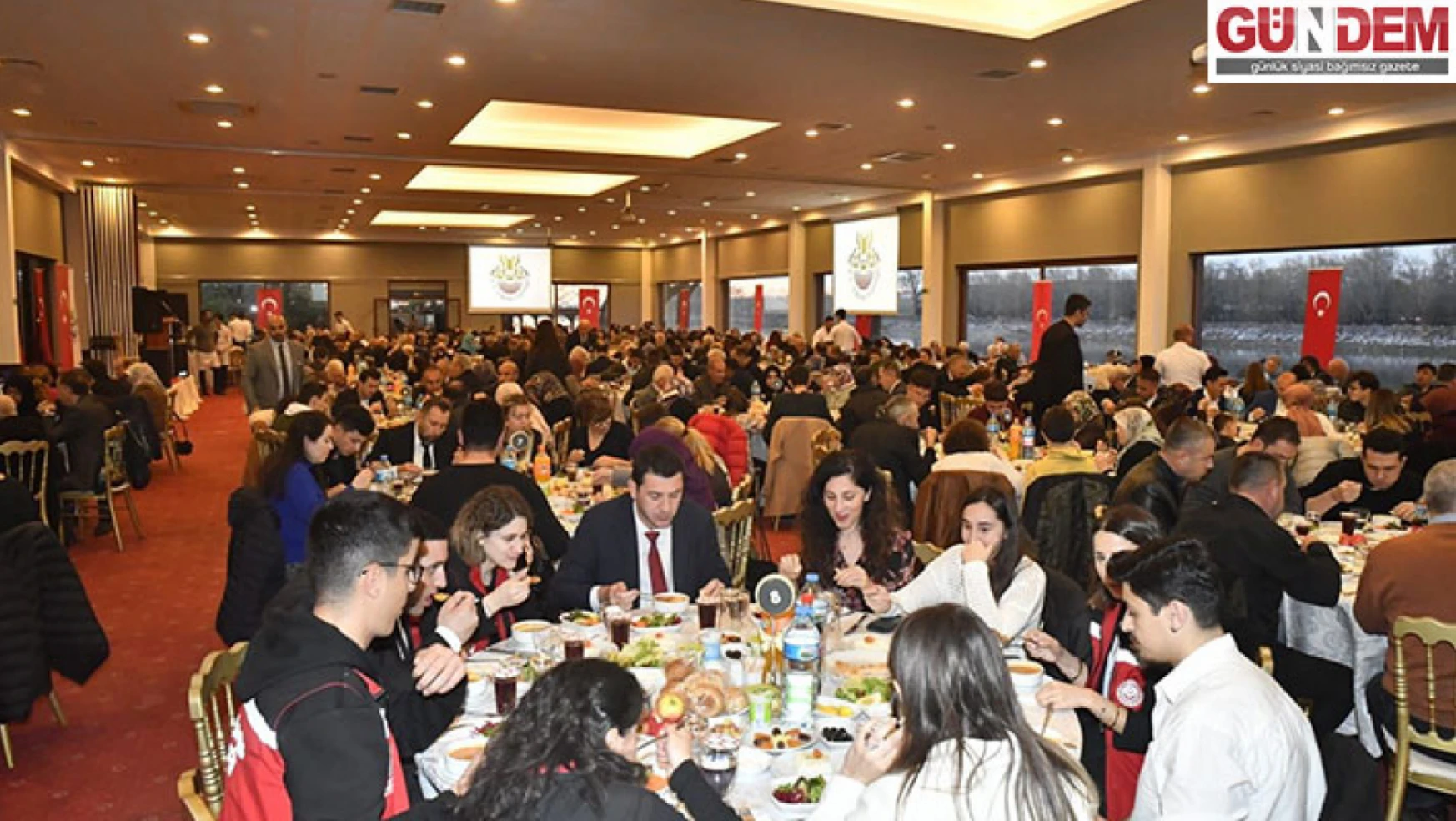 Edirne'de şehit aileleri ve gaziler için iftar programı düzenlendi