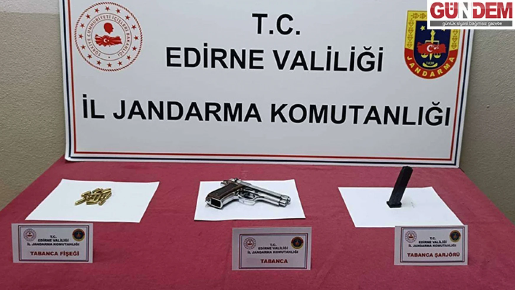 Edirne'de şüpheli şahsın üst aramasında ruhsatız tabanca ele geçirildi
