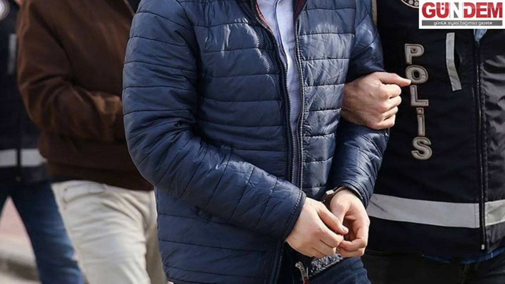 Edirne'de yere uyuşturucu atıp kaçarken yakalanan şüpheli tutuklandı