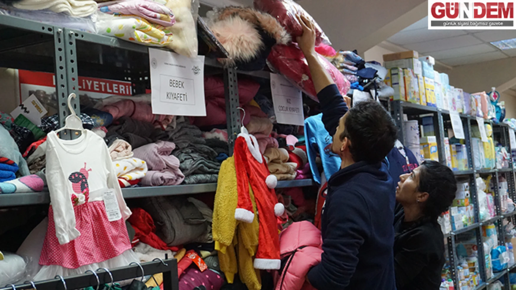 Edirne'deki depremzedeler oluşturulan ücretsiz marketten ihtiyaçlarını karşılıyor