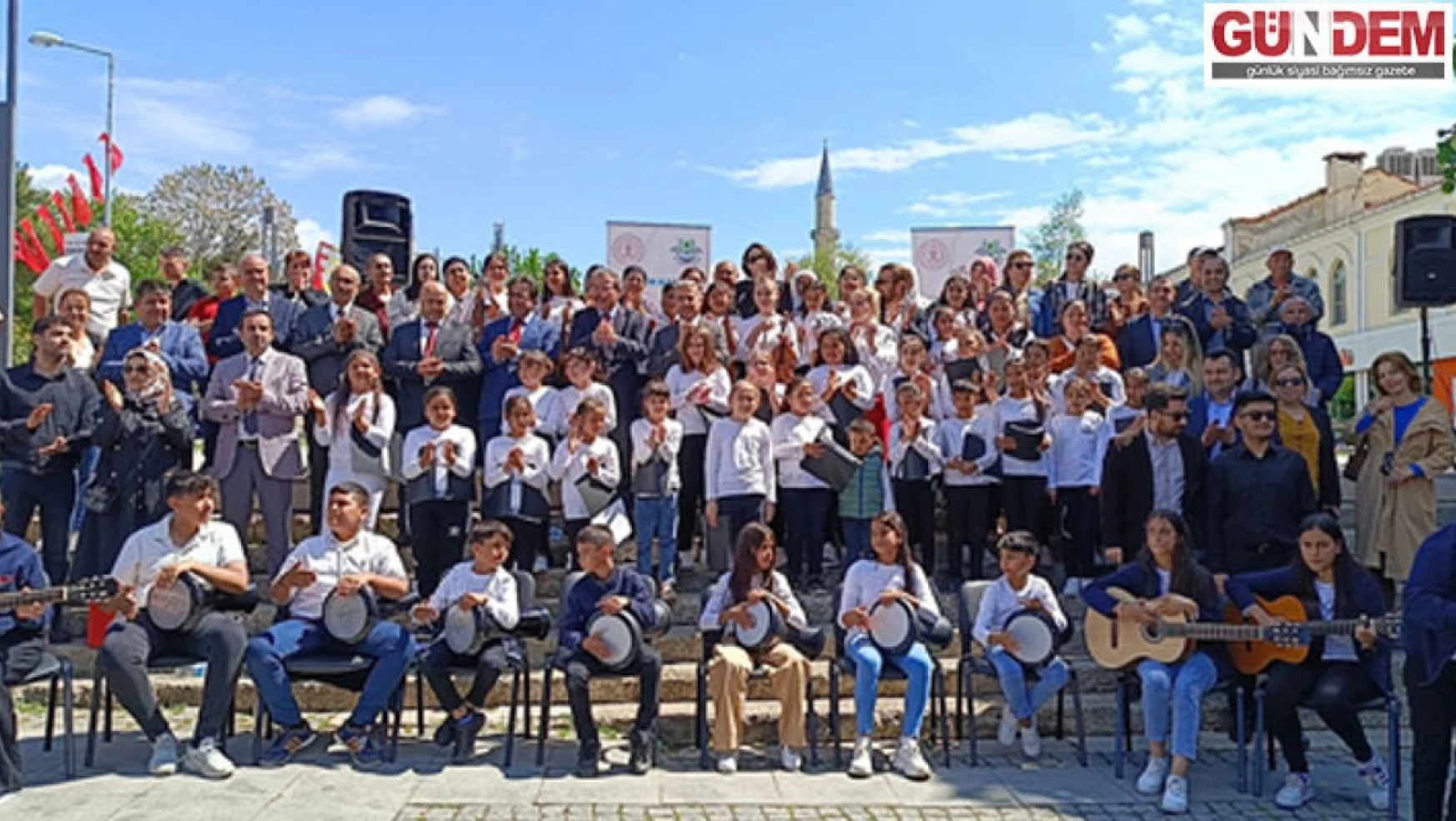 'Edirne Müzik Akademisi' öğrencilerinden mini konser