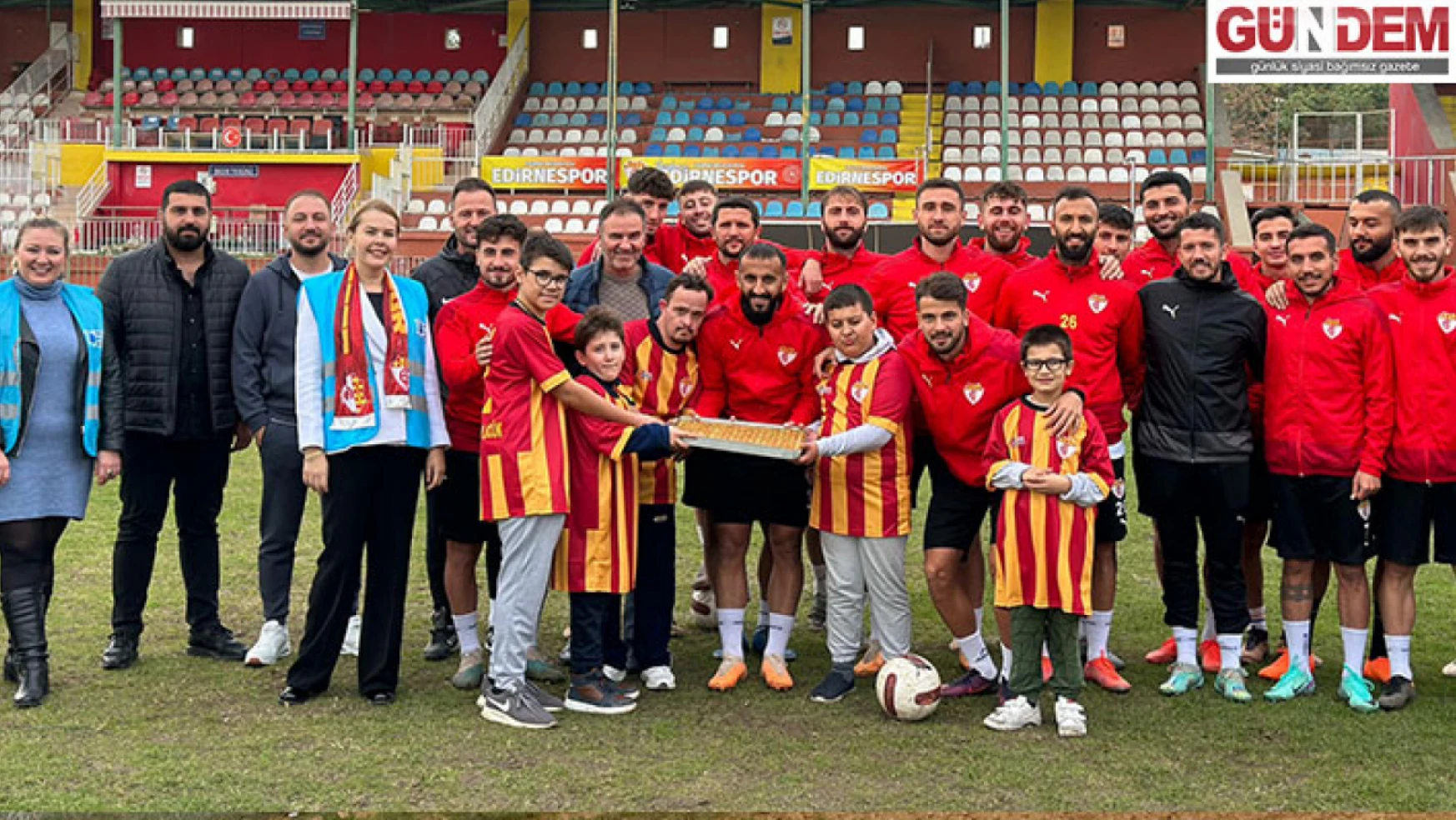 Engelli çocuklar Edirnespor'un antrenmanına misafir oldu