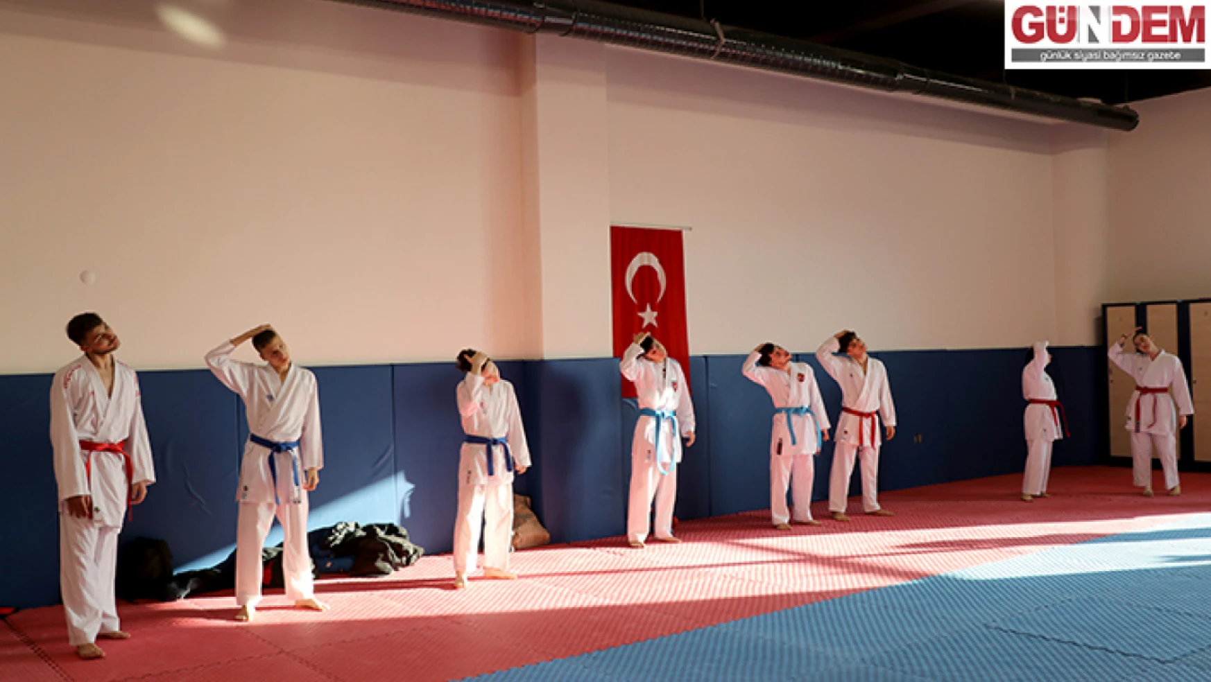 Genç milli karateciler, Avrupa Şampiyonası hazırlıklarına Edirne'de başladı