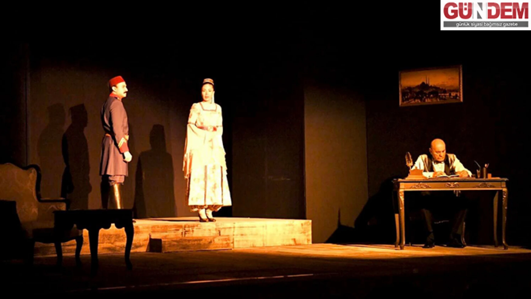 Keşan'da 'Vatan Yahut Namık Kemal' tiyatro oyunu sahnelendi