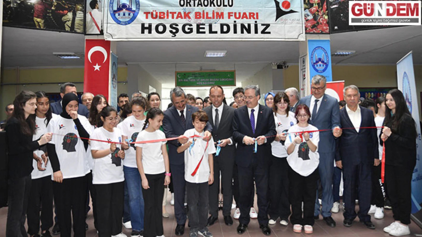 Selimiye İmam Hatip Ortaokulu'nda 4006 TÜBİTAK Bilim Fuarı açıldı