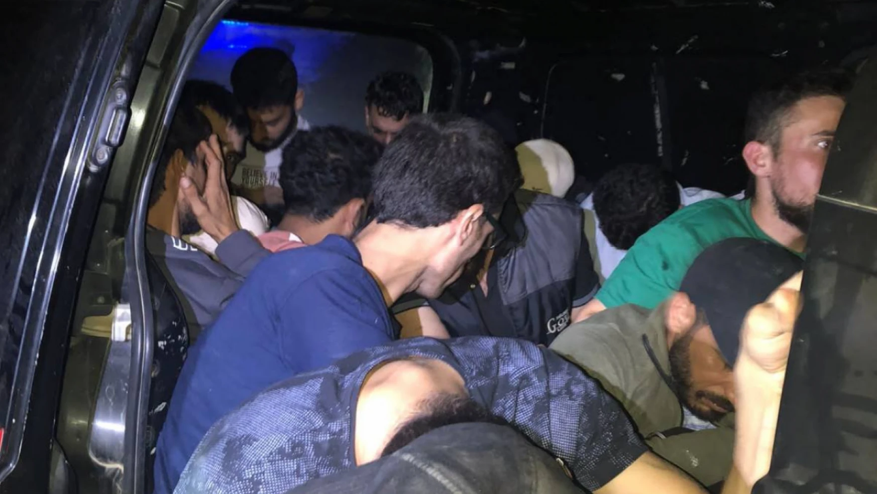 Suriye uyruklu göçmen kaçakçısı gözaltına alındı