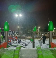 Balkanlardan gelen kar Edirne'de çocukları mutlu etti