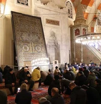 Berat Kandilinde Edirneliler camilere akın etti