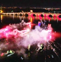 Cumhuriyet'in 102. Yılı Coşkusuyla Meriç Nehri'nde Fener Alayı