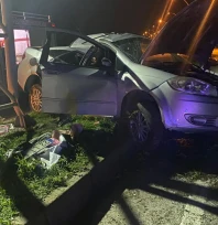 Edirne'de direğe çarpan otomobilin sürücüsü öldü