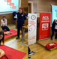İYEMER'den öğrencilere ilk yardım farkındalık semineri