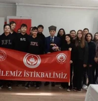 Kıbrıs Gazisi Kanar, vatan sevgisini öğrencilerle paylaştı