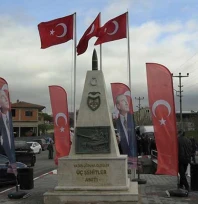 Lalapaşa'daki üç şehitler anıtı törenle açıldı