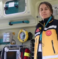 Paramedik Meryem Koç, vakalara en hızlı şekilde müdahale etmek için çalışıyor
