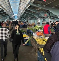 Pazar soğuk havadan etkilenmedi