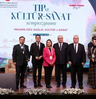 Prof. Dr. Öztürk'e Cumhurbaşkanlığı Külliyesi'nde plaket takdim edildi