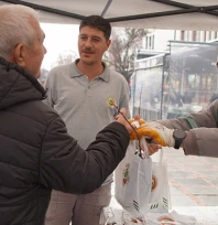 Saraçlar caddesinde Ihlamur Fidanı Dağıtıldı