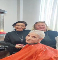 SODAM kursiyerlerinin huzurevi sakinlerine kuaförlük hizmeti