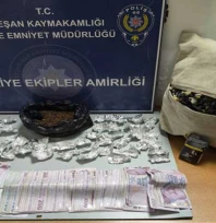 Takside yastığın içerisine gizlenen uyuşturucu ele geçirildi