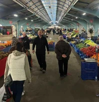 Tezgâhlar yerli ürünlerle doldu