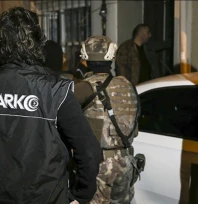 Uyuşturucuyla yakalanan 2 şüpheli gözaltına alındı