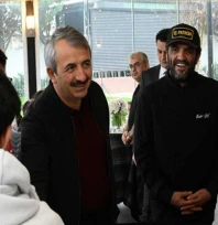 Vali Sezer, devlet korumasındaki çocuklarla bir araya geldi