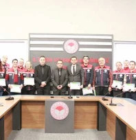 Veteriner hekimler ile sağlık teknikerleri, başarı belgesiyle ödüllendirildi