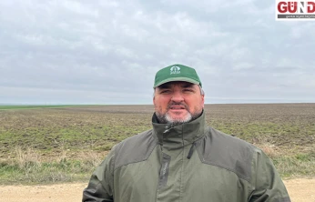 Bitkinin ihtiyacını anlık olarak ölçüyor, ihtiyacı kadar gübre veriyor