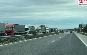 Bulgaristan sınırında tır yoğunluğu artıyor