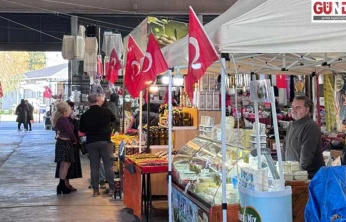 Çarşamba Pazarı bayraklarla süslendi