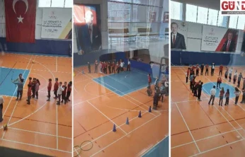 Çocuklara geleneksel okçuluk eğitimi