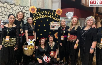 Darbuka grubunun 'Şalvar Gecesi' renkli görüntülere sahne oldu