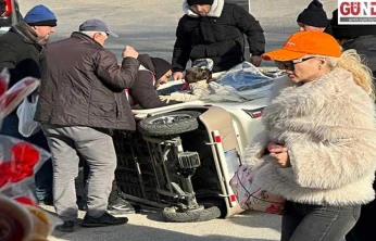 Dengesini kaybeden elektrikli bisiklet devrildi