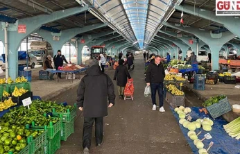 Dondurucu soğuk Pazartesi Pazarı'nda durgunluğa neden oldu