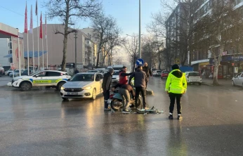 Edirne'de motosiklet ile otomobil çarpıştı: 1 yaralı