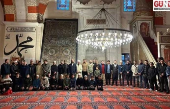 Gençler, Eski Camii'nde sabah namazında buluştu
