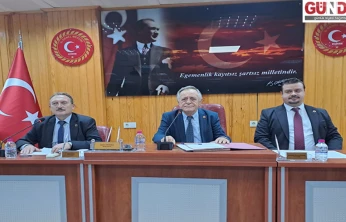 İl Genel Meclisi'nde İnsan Kaynakları ve Yazı İşleri Müdürlüğü sunum yaptı