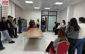 İntörn doktorlara ücretsiz sağlık hizmetleri anlatıldı