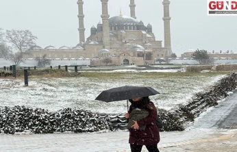 Kar Edirne'de etkisini sürdürüyor