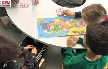 Kütüphanede etkinlikler sürüyor