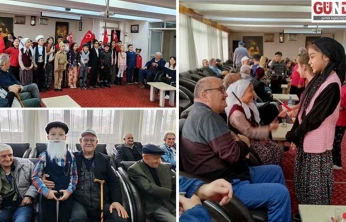 Öğrenciler Cumhuriyet ruhunu yaşattı